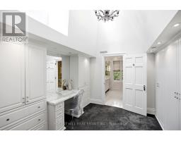 Bedroom 2 - 4 Ridgewood Road, Toronto, ON M5P1T5 Photo 16