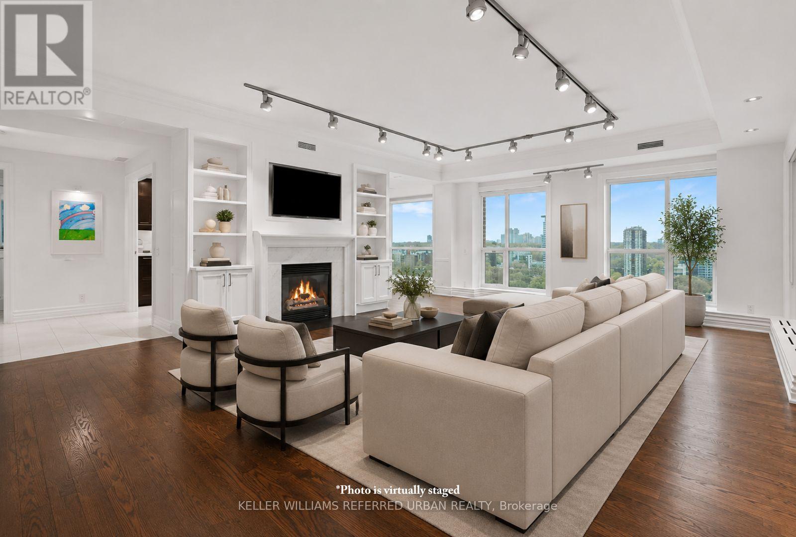 #1802 38 AVENUE ROAD - 3