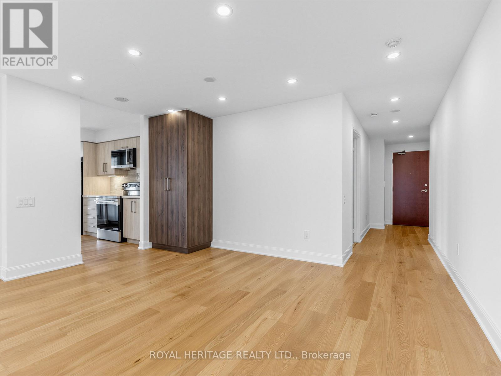 #2305 2181 YONGE STREET - 24