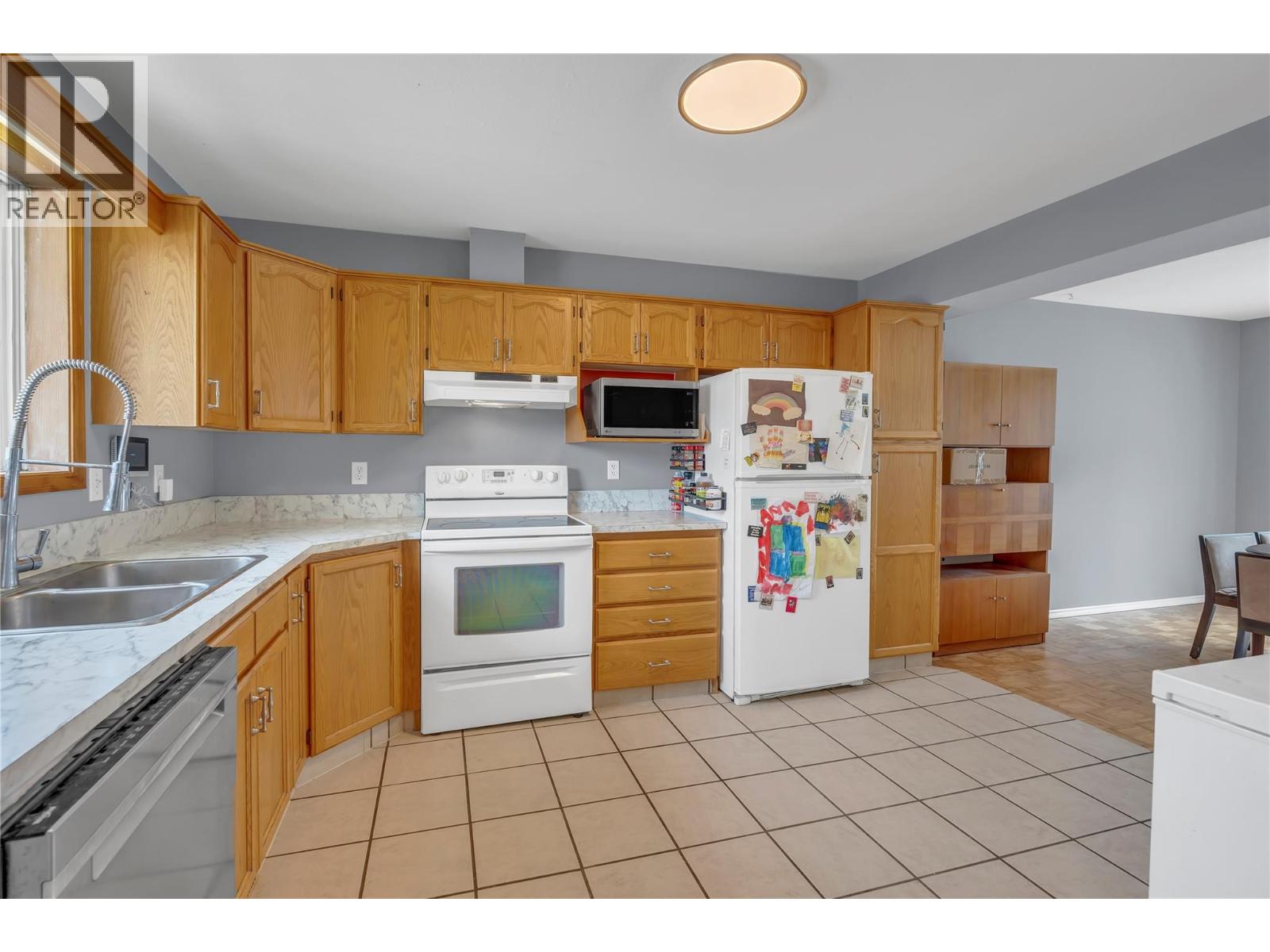 #10 1020 Cedar Street - 5