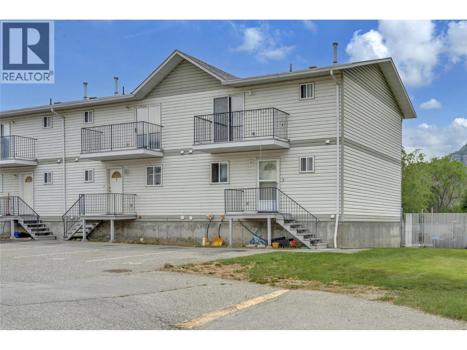 #10 1020 Cedar Street - 3