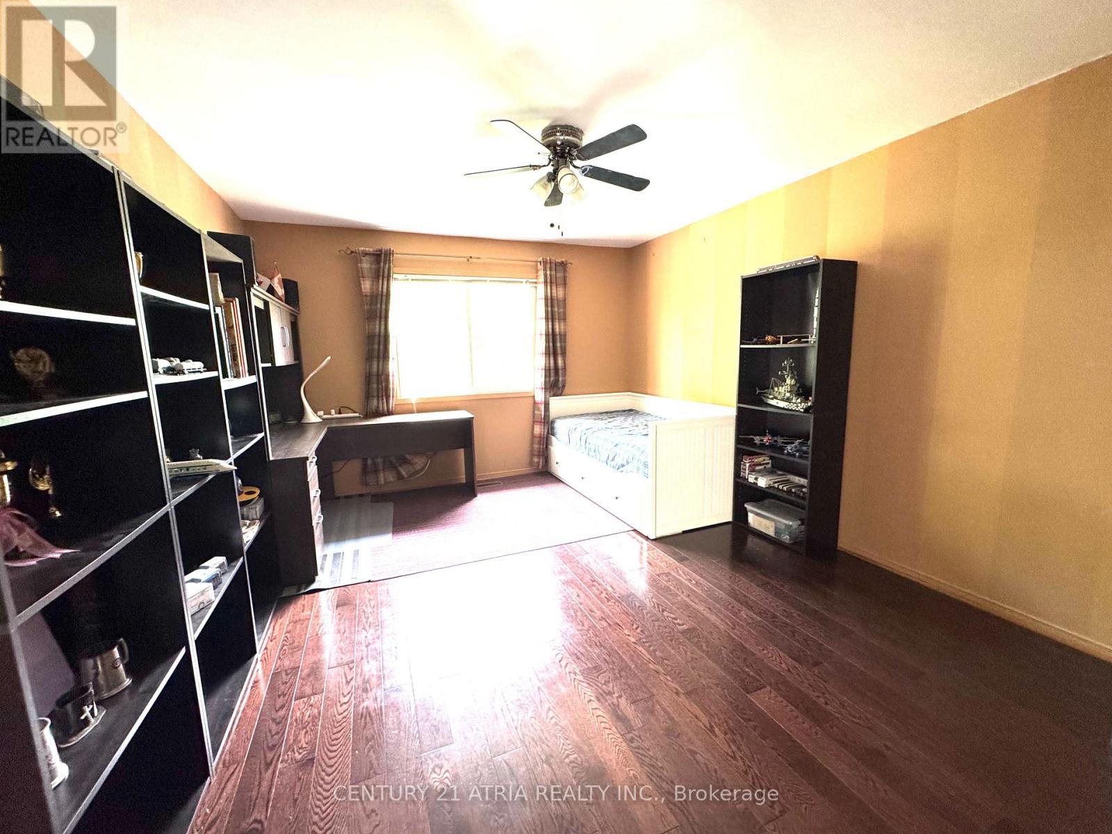 15 TIMPSON DRIVE - 19