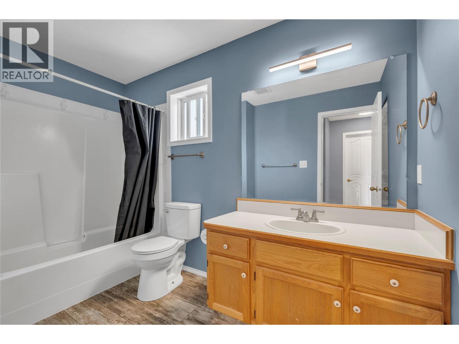 #10 1020 Cedar Street - 10