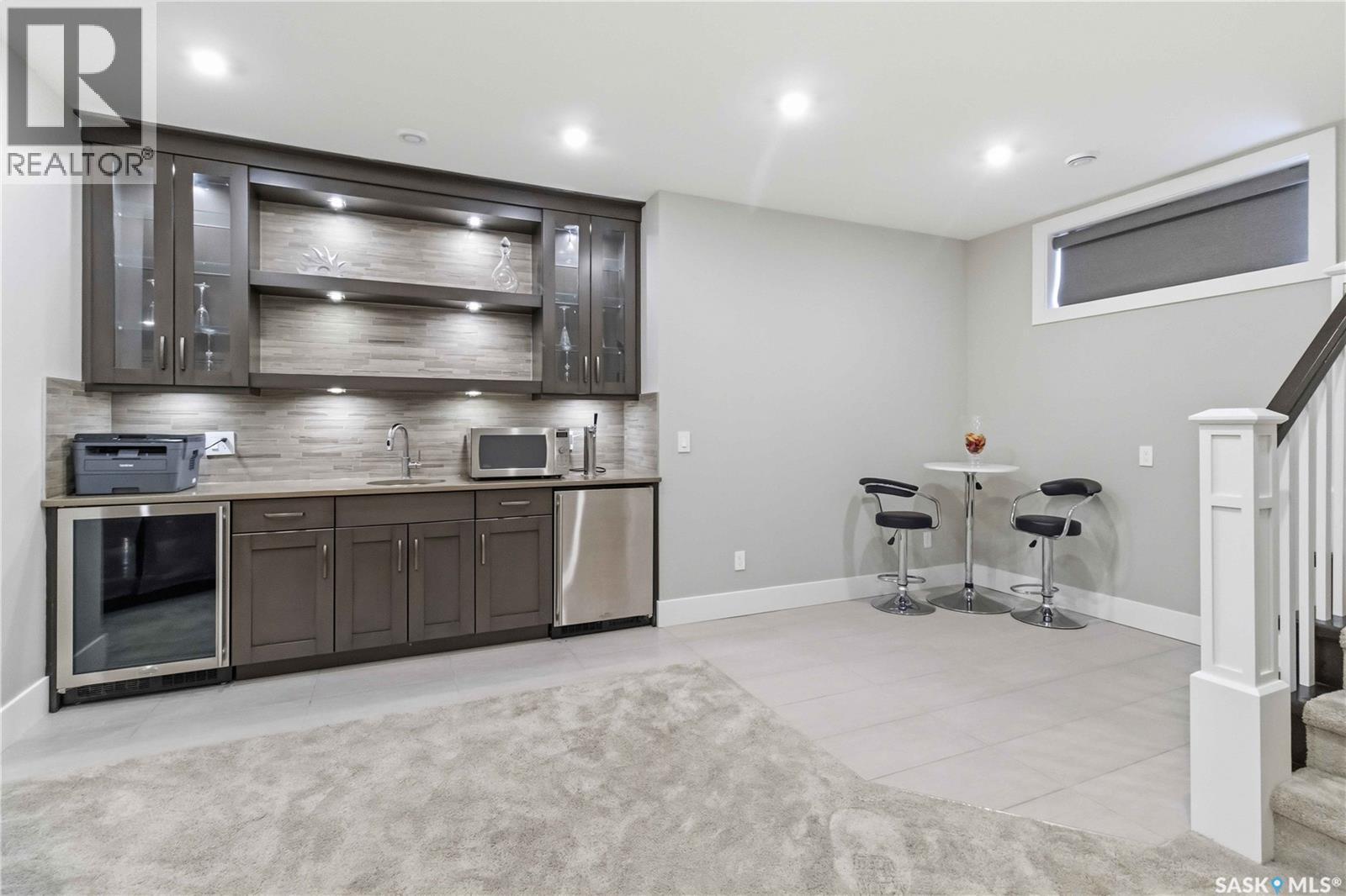 467 MAHABIR CRESCENT — photo 38