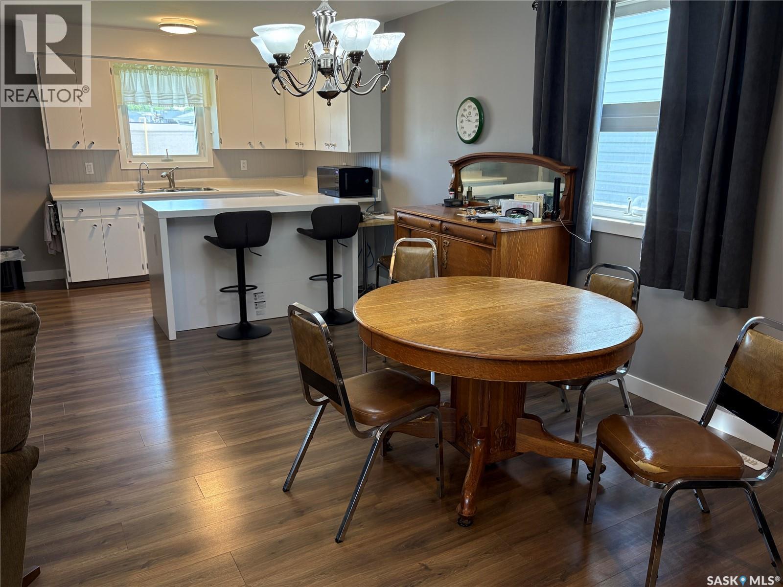 335 Central AVENUE S - photo 4