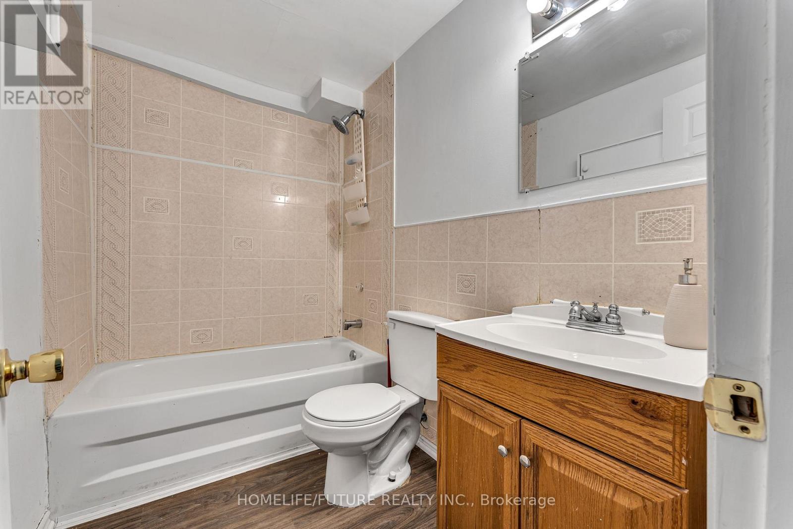 1600 MELMAN STREET - 31