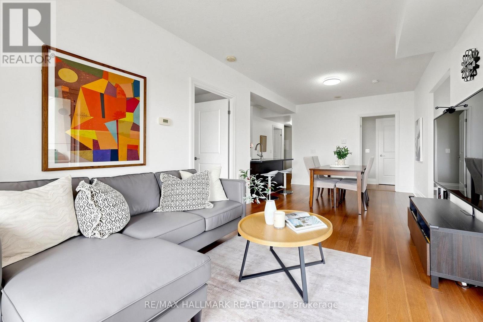 #203 151 UPPER DUKE CRESCENT - 7