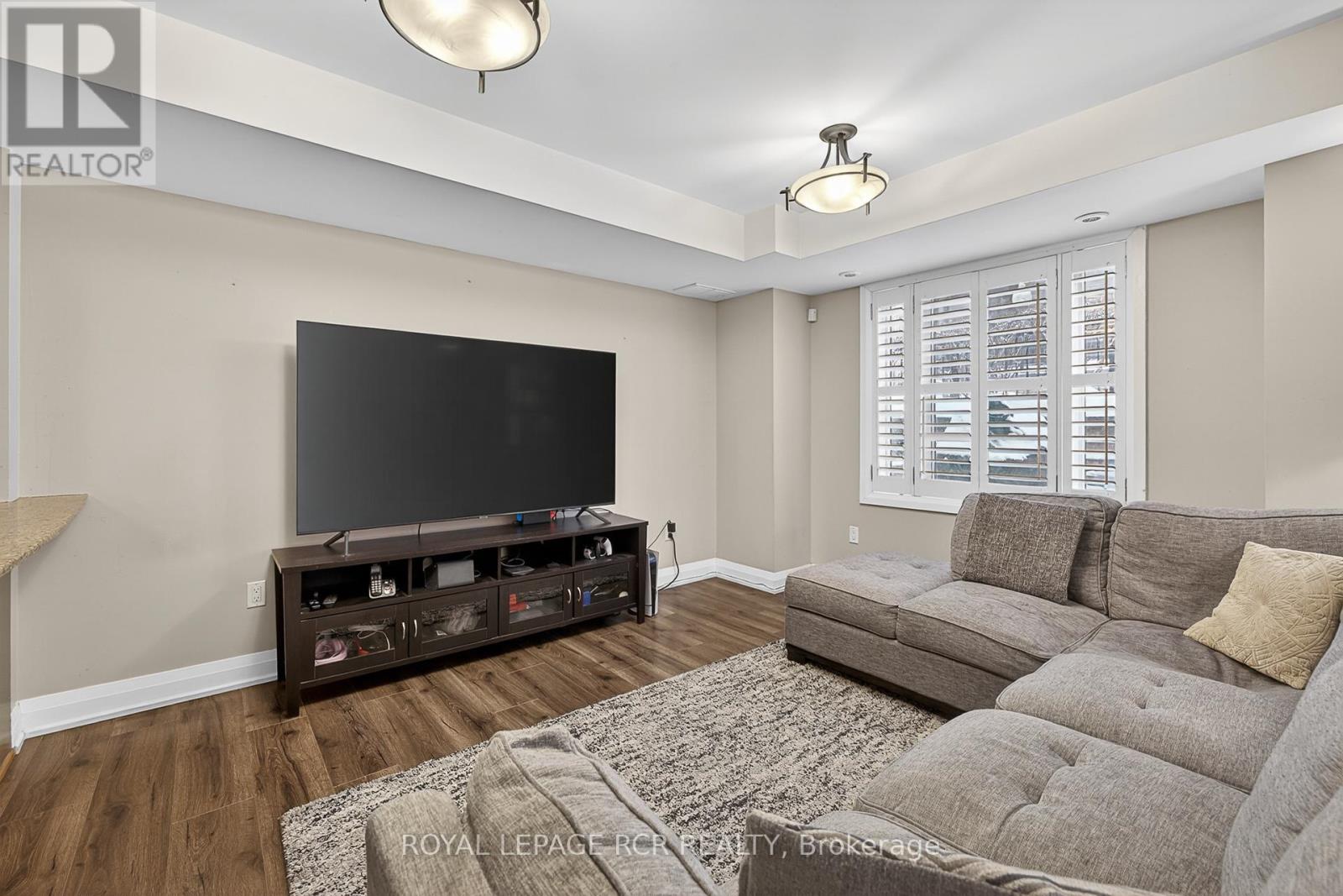 #138 326 JOHN STREET - 11