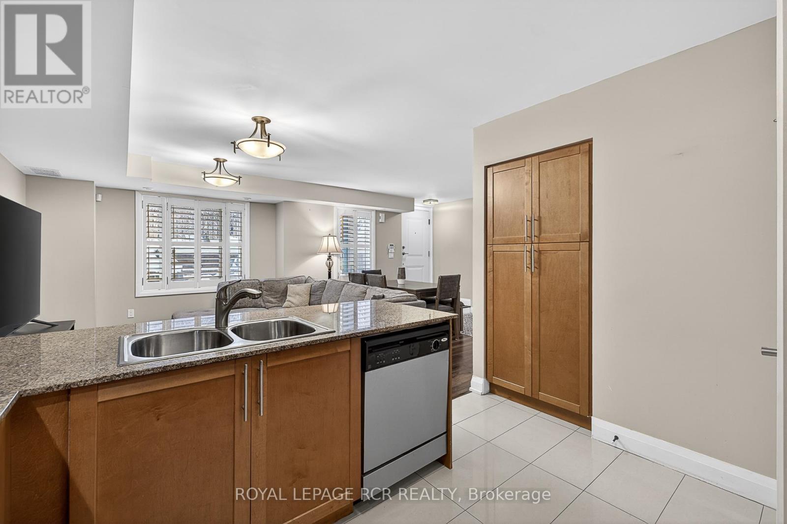 #138 326 JOHN STREET - 20