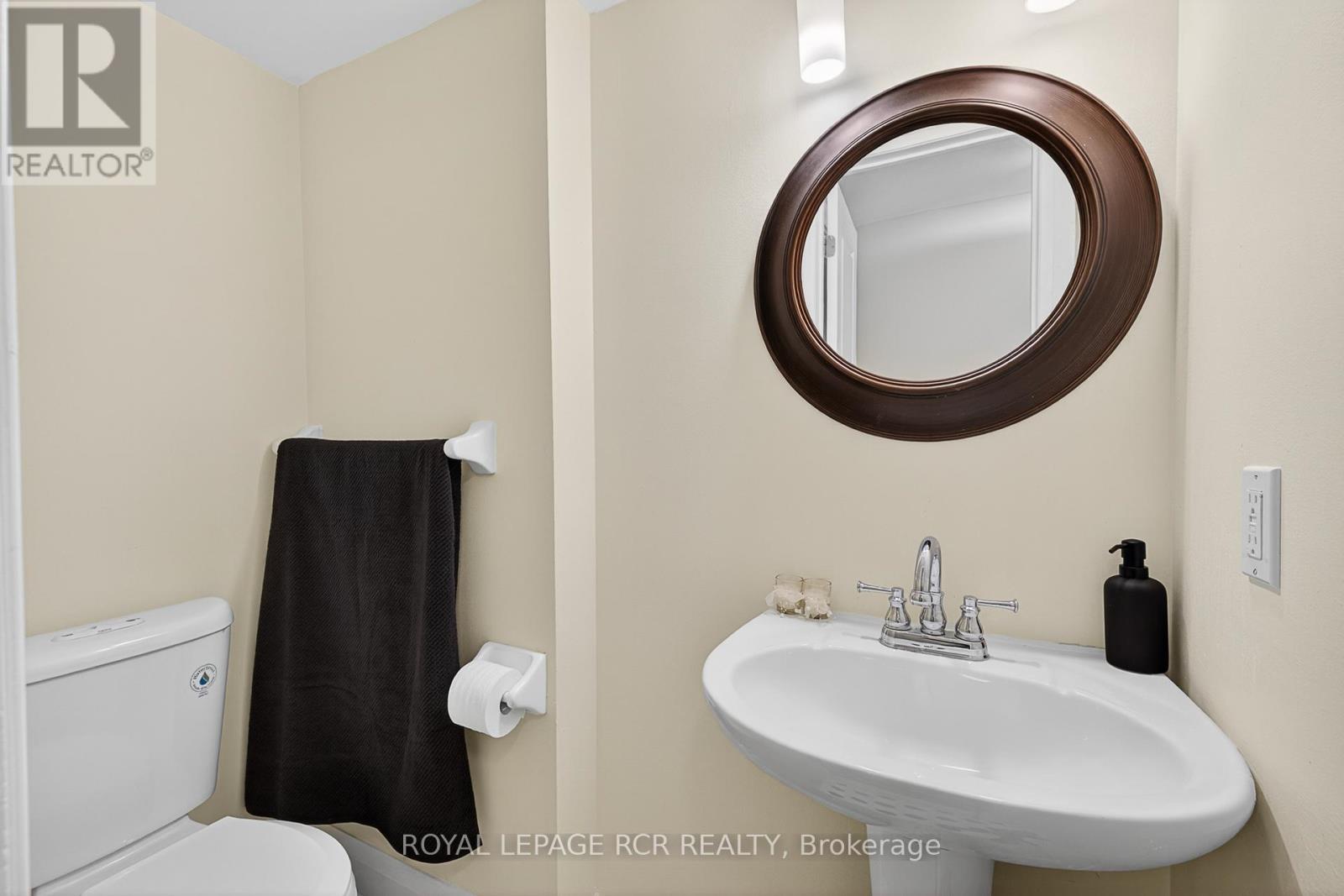 #138 326 JOHN STREET - 22