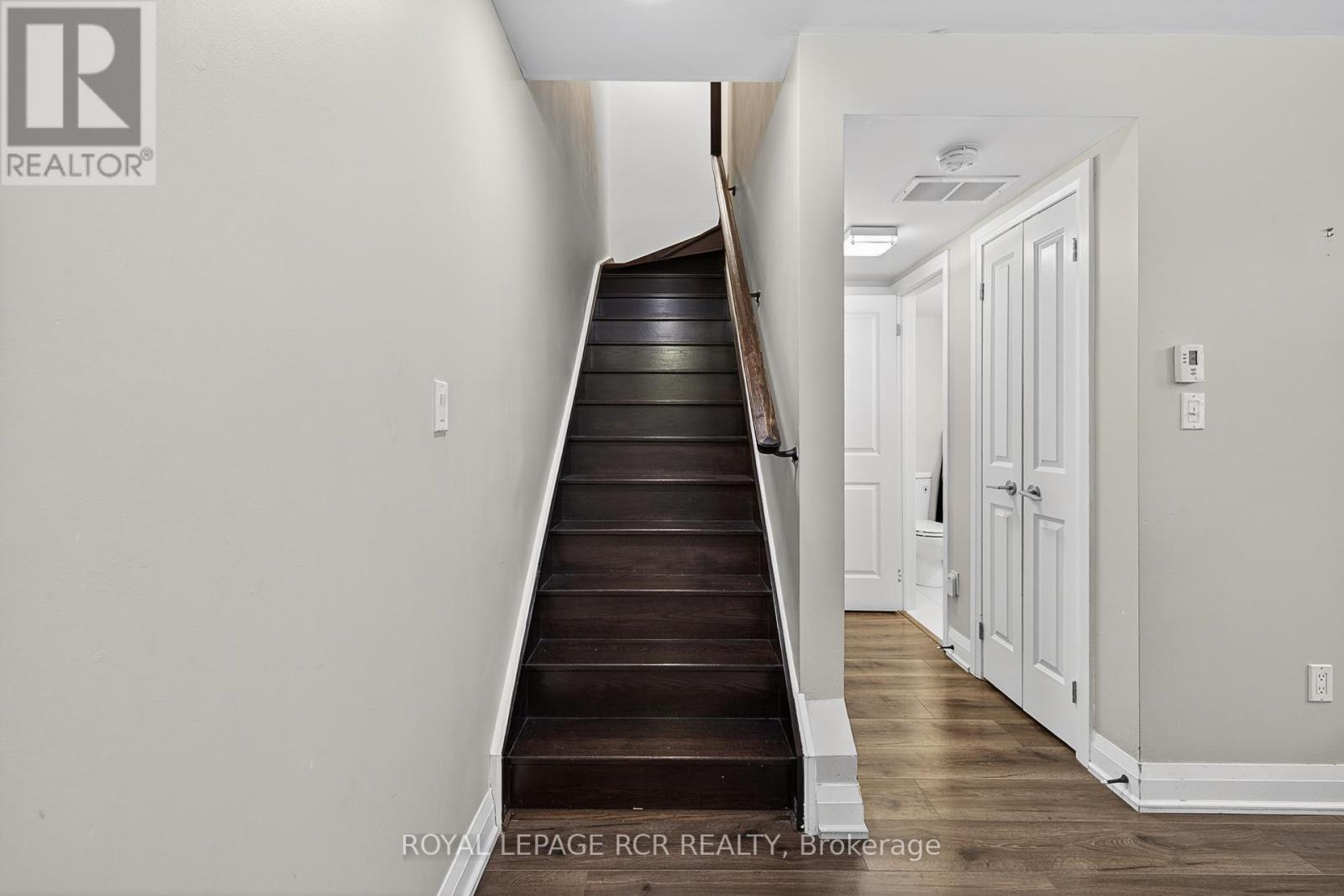 #138 326 JOHN STREET - 23