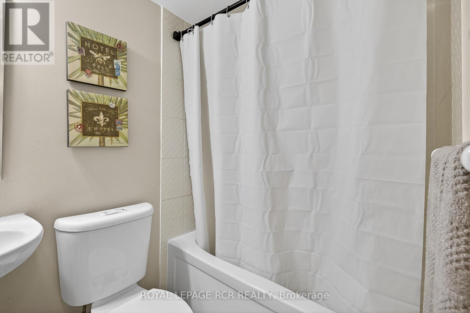 #138 326 JOHN STREET - 29