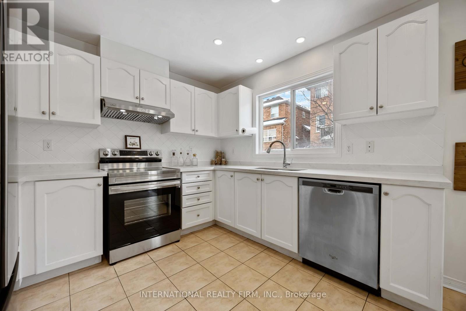 340 FLAGSTONE WAY - 14