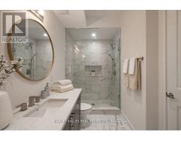 19 Innes Avenue, Toronto, ON M6E0B2 Photo 11
