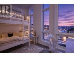 19 Innes Avenue, Toronto, ON M6E0B2 Photo 13