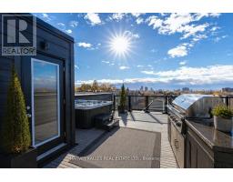 19 Innes Avenue, Toronto, ON M6E0B2 Photo 14