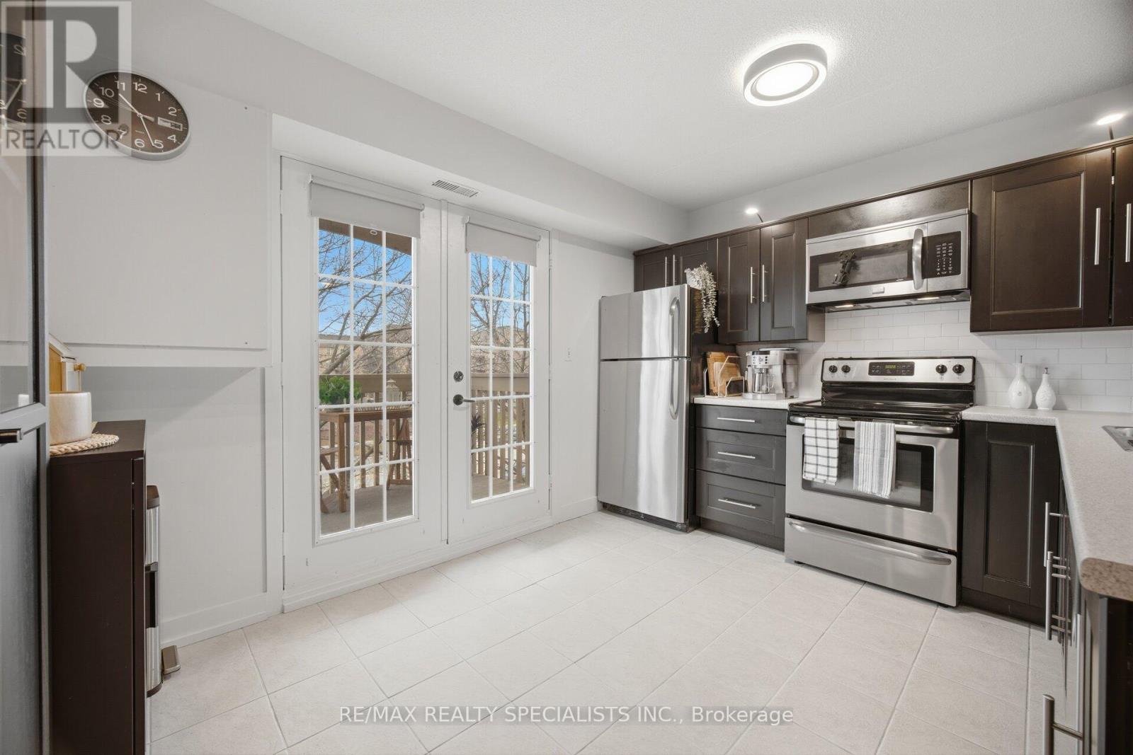 #305 4003 KILMER DRIVE - 13