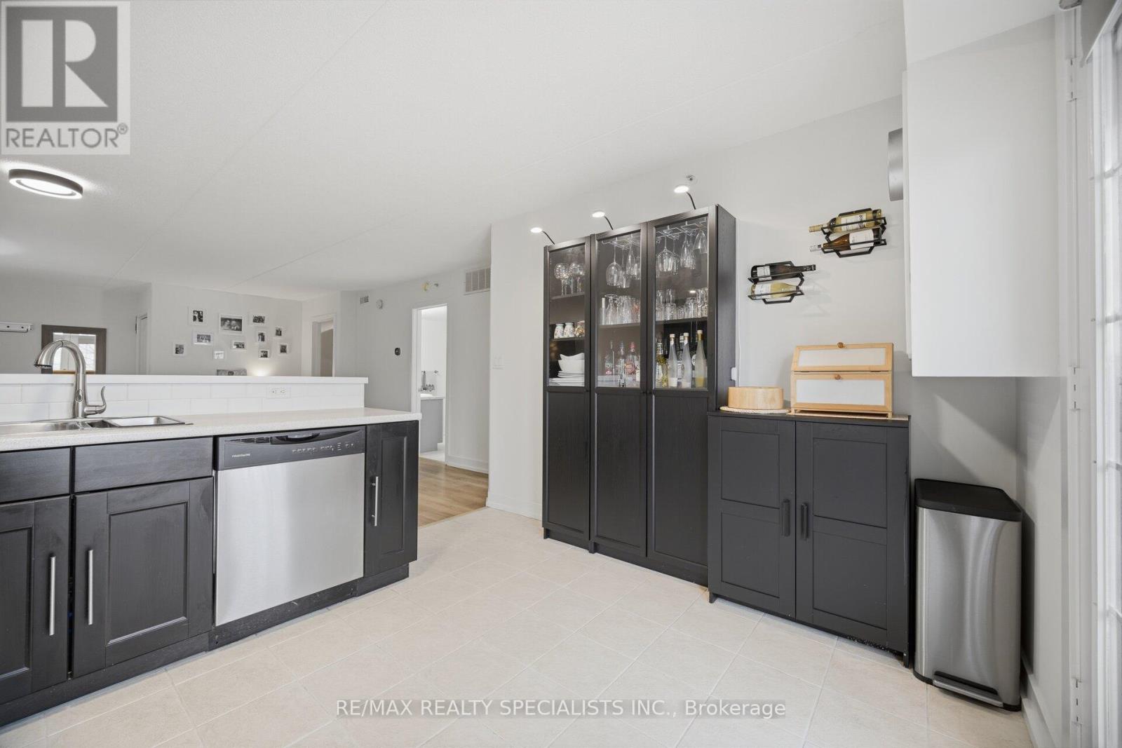 #305 4003 KILMER DRIVE - 15