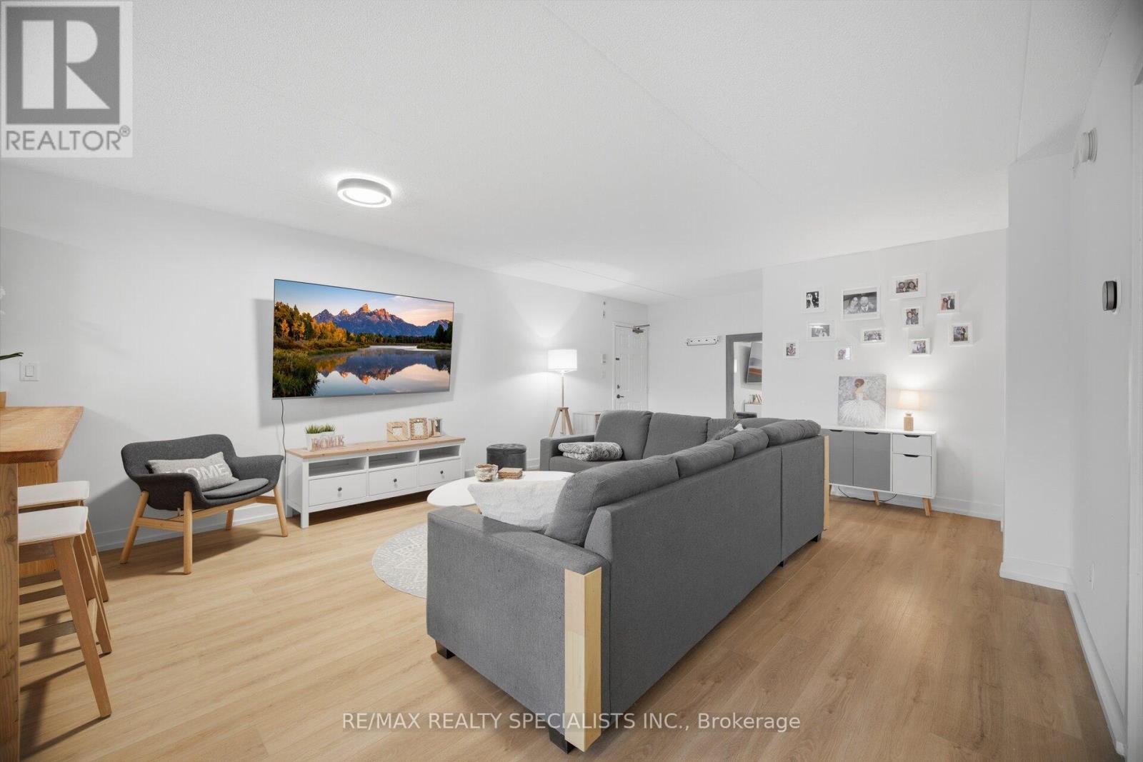 #305 4003 KILMER DRIVE - 7