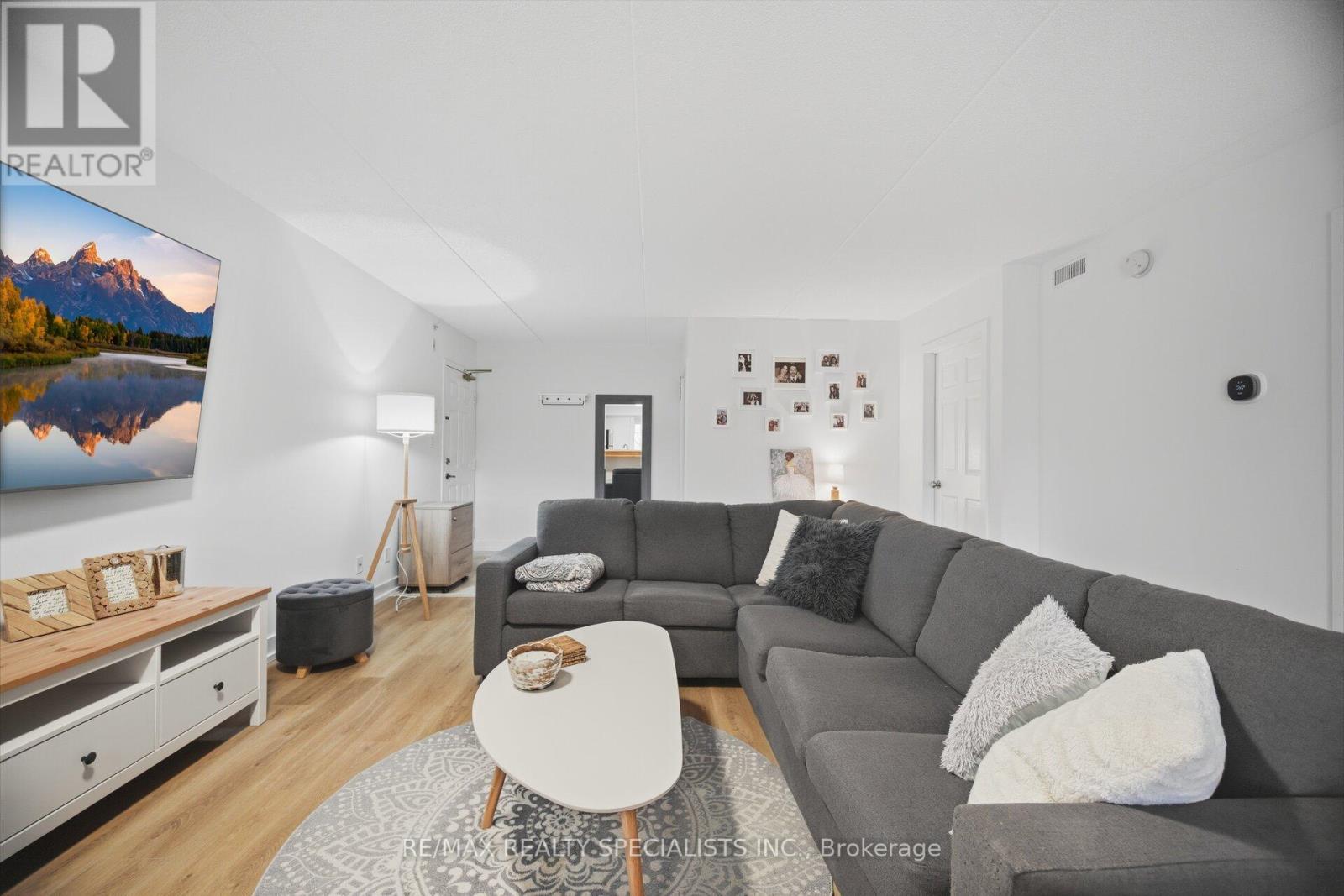 #305 4003 KILMER DRIVE - 9