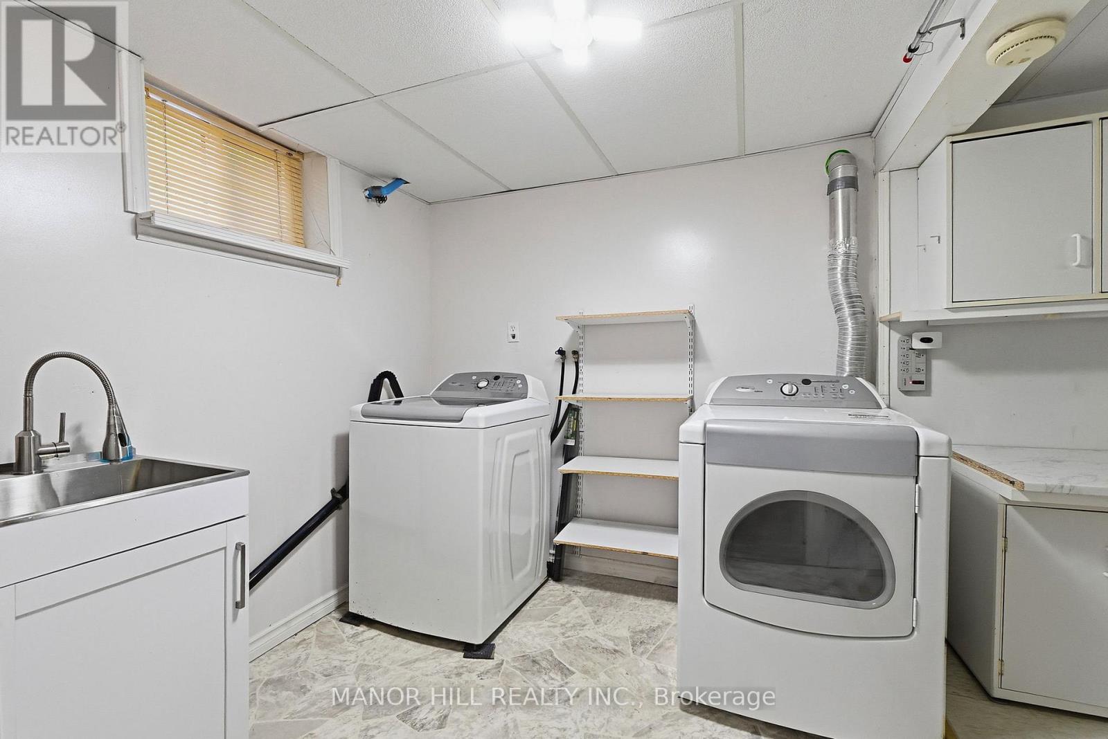 33 ROBINDALE AVENUE - 38