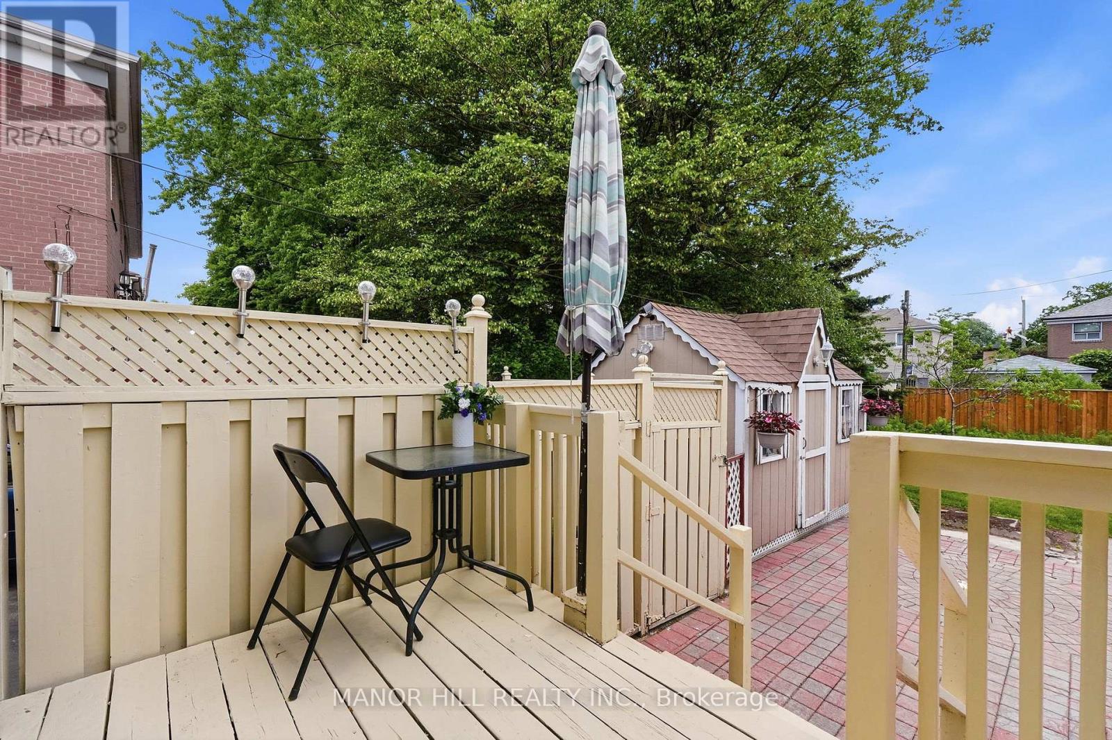 33 ROBINDALE AVENUE - 41