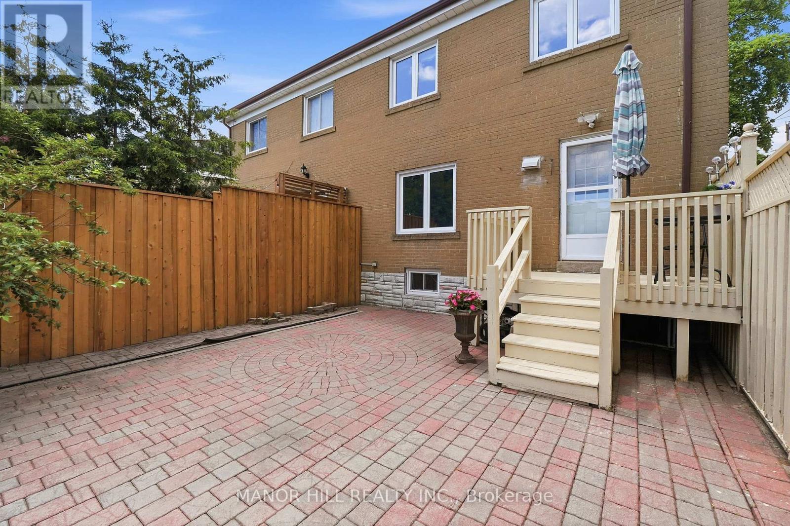 33 ROBINDALE AVENUE - 43