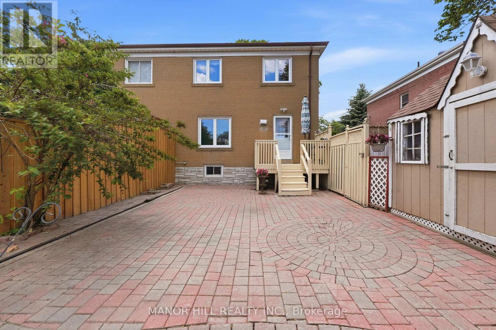 33 ROBINDALE AVENUE - 44