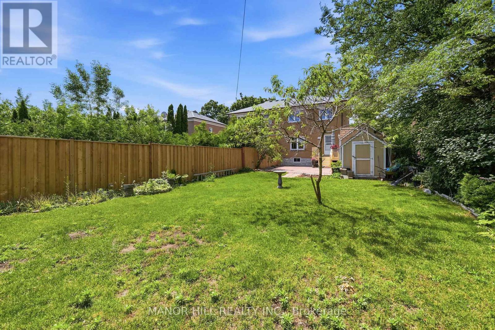 33 ROBINDALE AVENUE - 48