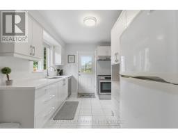 33 Robindale Avenue, Toronto, ON M8W4A8 Photo 15