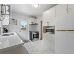 33 Robindale Avenue, Toronto, ON M8W4A8 Photo 16