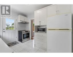 33 Robindale Avenue, Toronto, ON M8W4A8 Photo 17