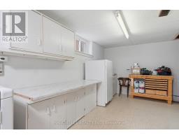 33 Robindale Avenue, Toronto, ON M8W4A8 Photo 39