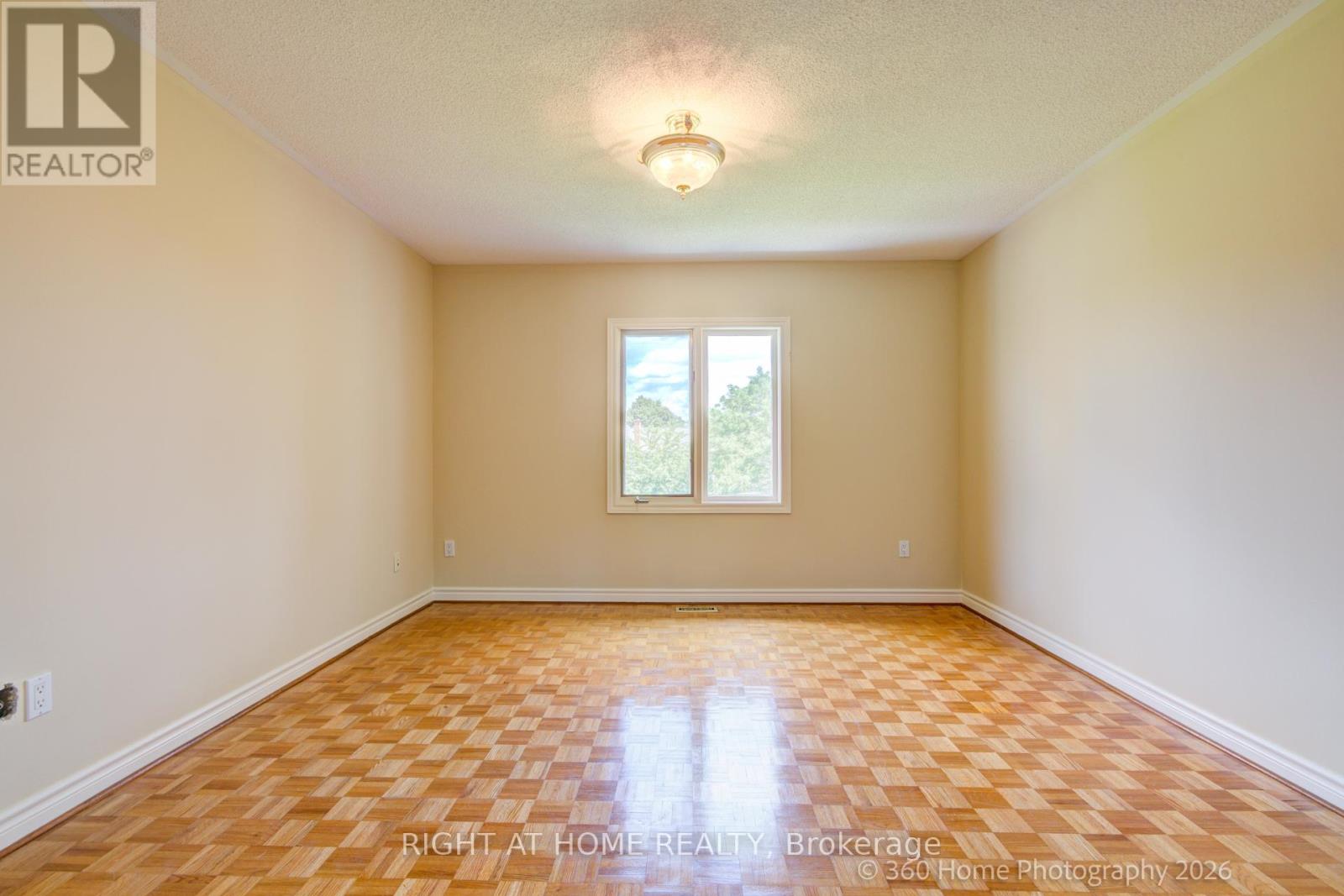 5037 MISSISSAUGA ROAD - 22
