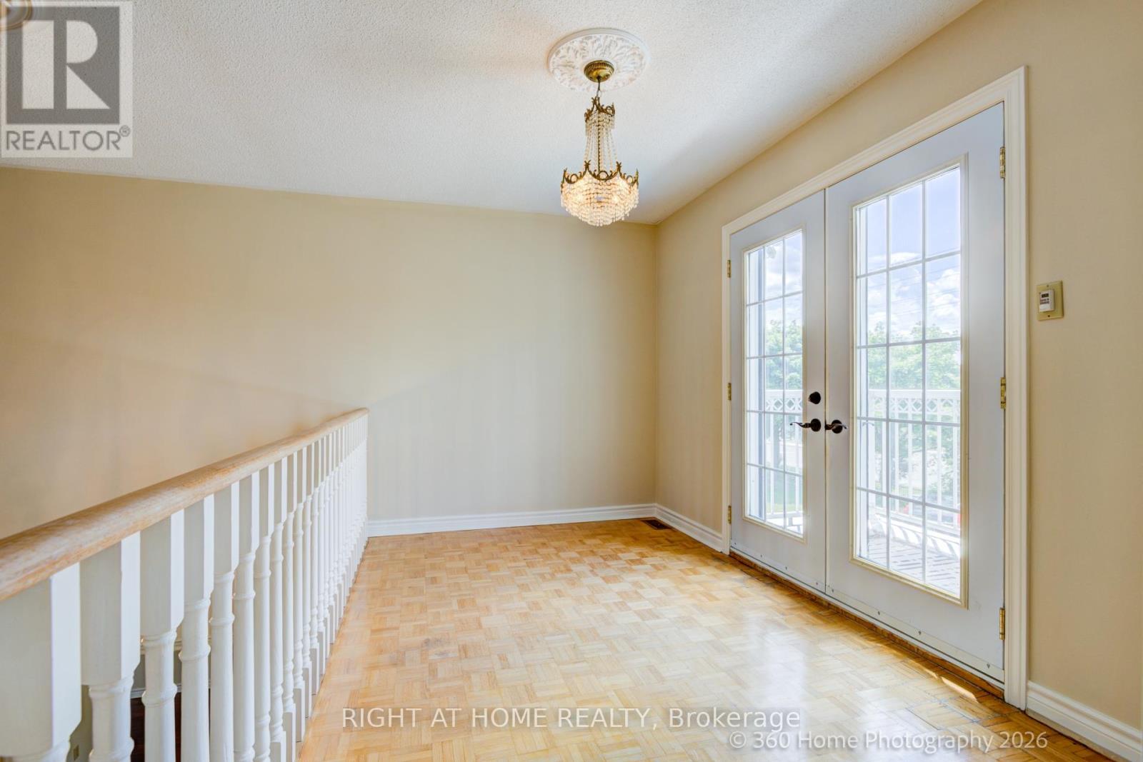 5037 MISSISSAUGA ROAD - 31