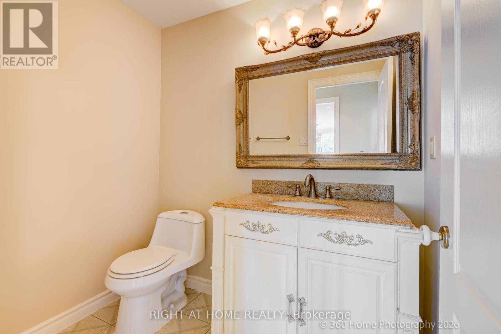 5037 MISSISSAUGA ROAD - 37