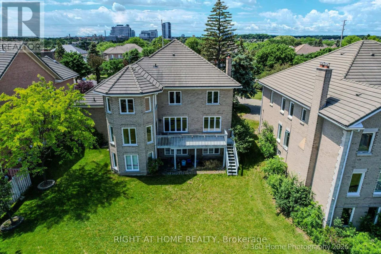 5037 MISSISSAUGA ROAD - 40