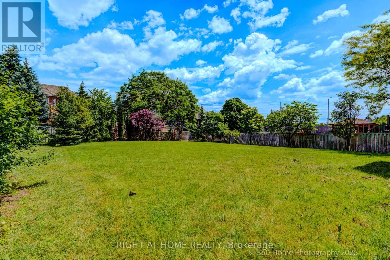 5037 MISSISSAUGA ROAD - 42