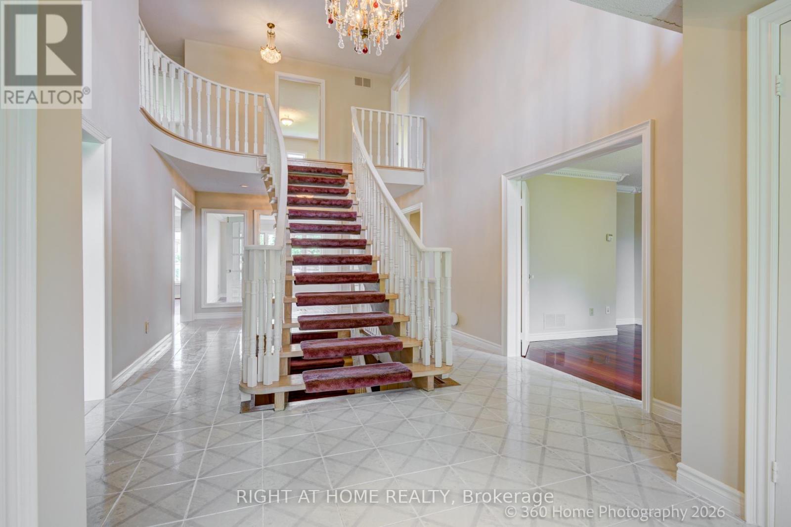 5037 MISSISSAUGA ROAD - 8