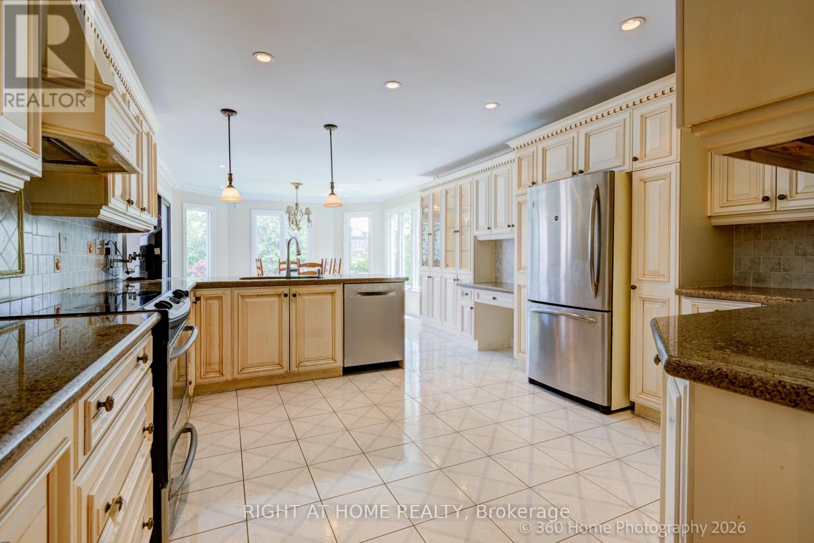5037 MISSISSAUGA ROAD - 9