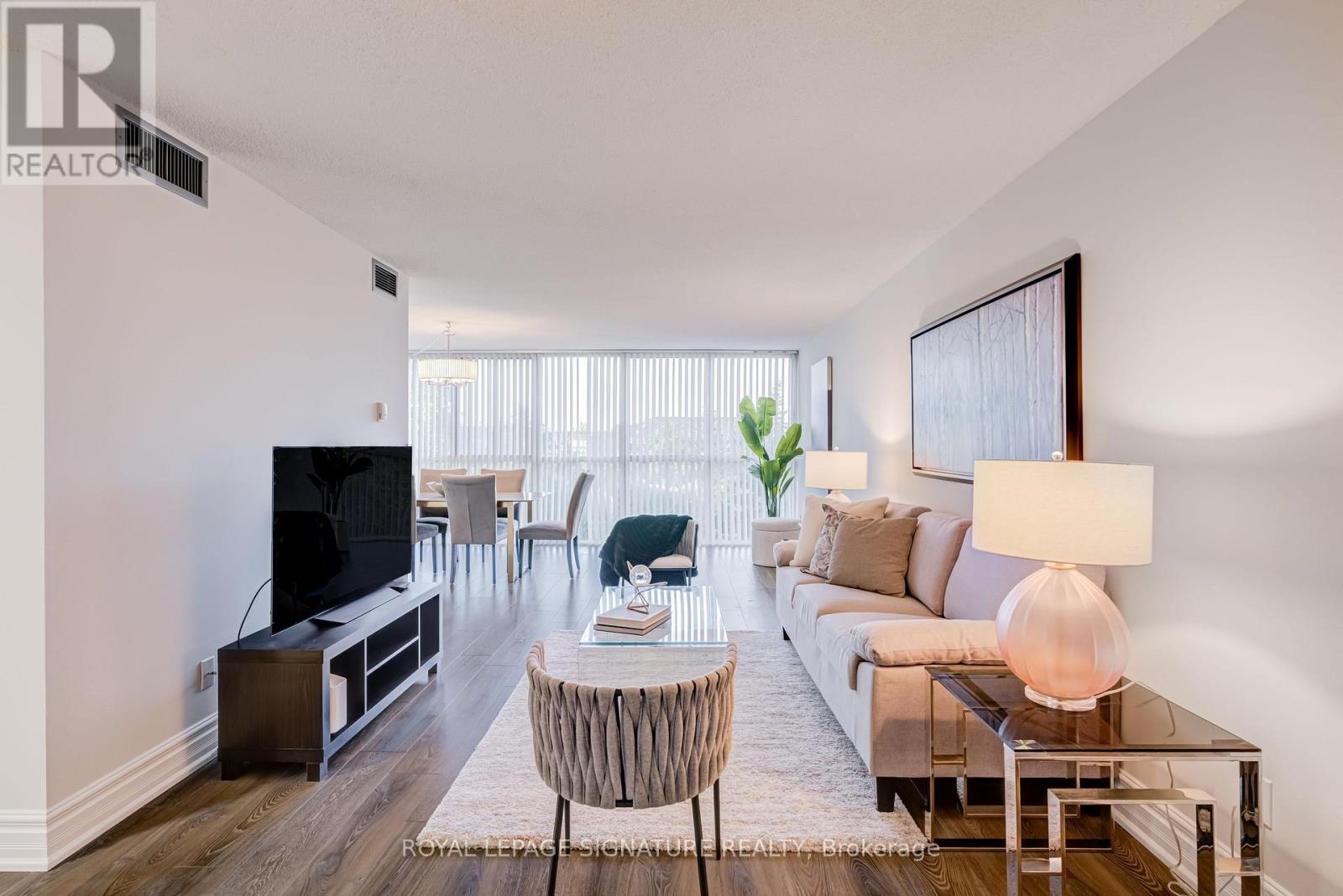 #405 880 DUNDAS STREET W - 14