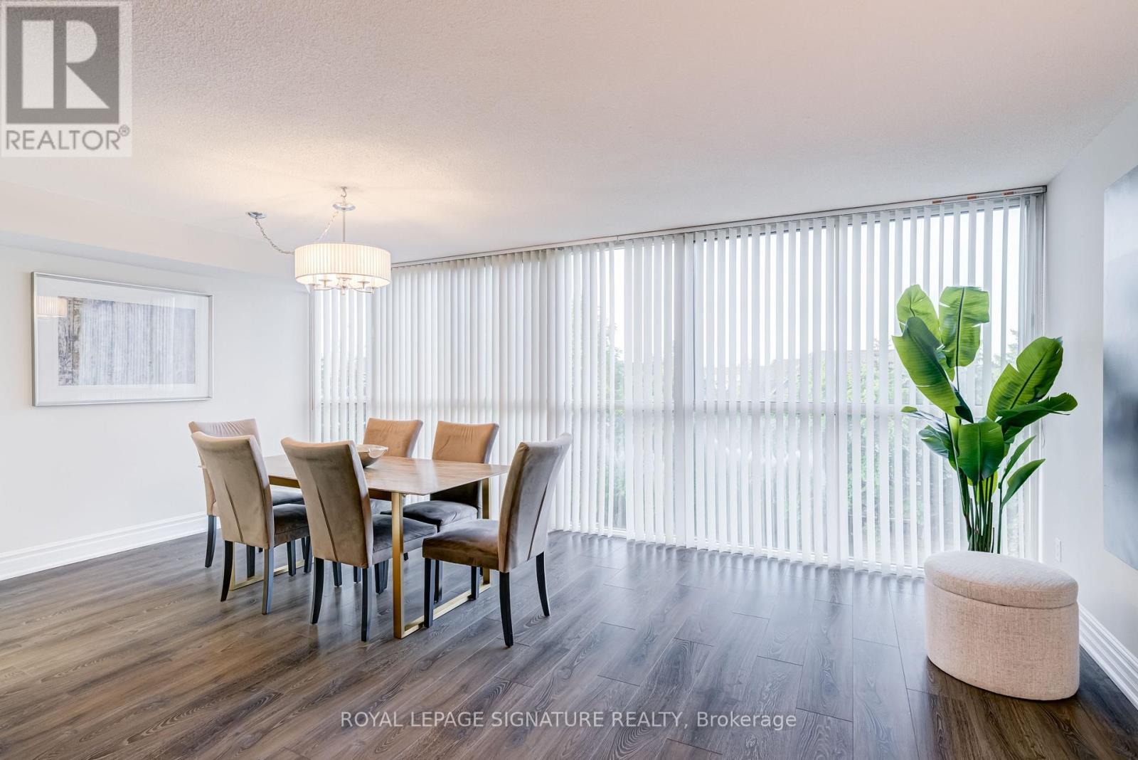 #405 880 DUNDAS STREET W - 19