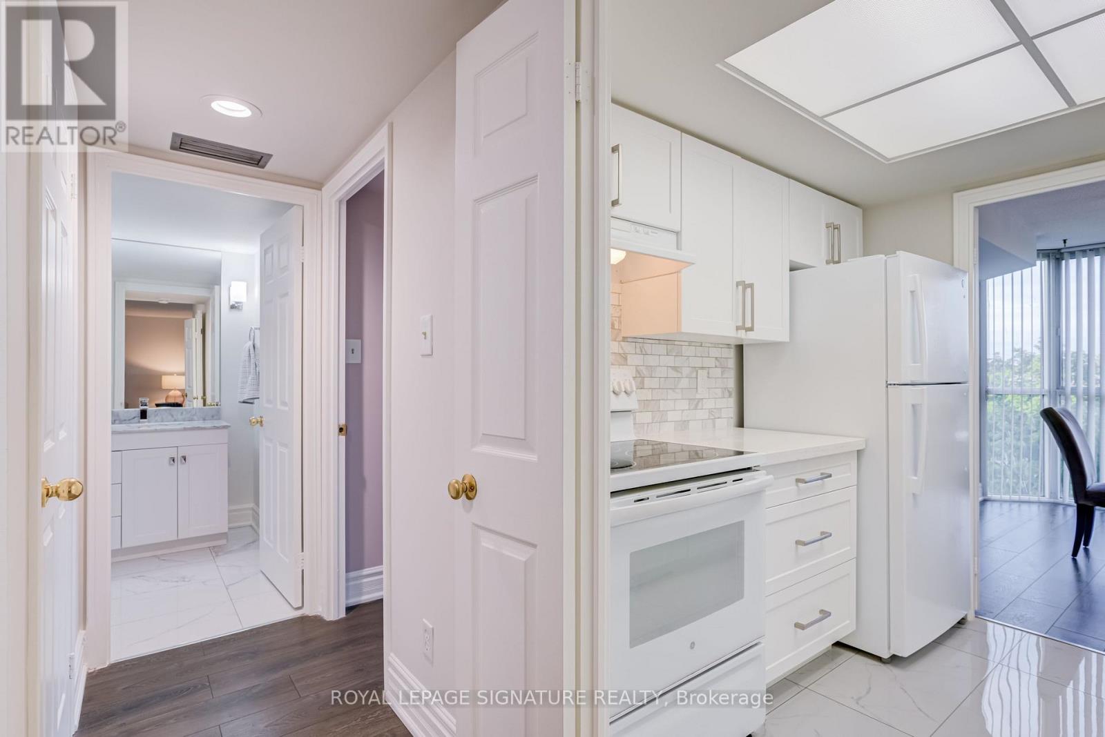 #405 880 DUNDAS STREET W - 24