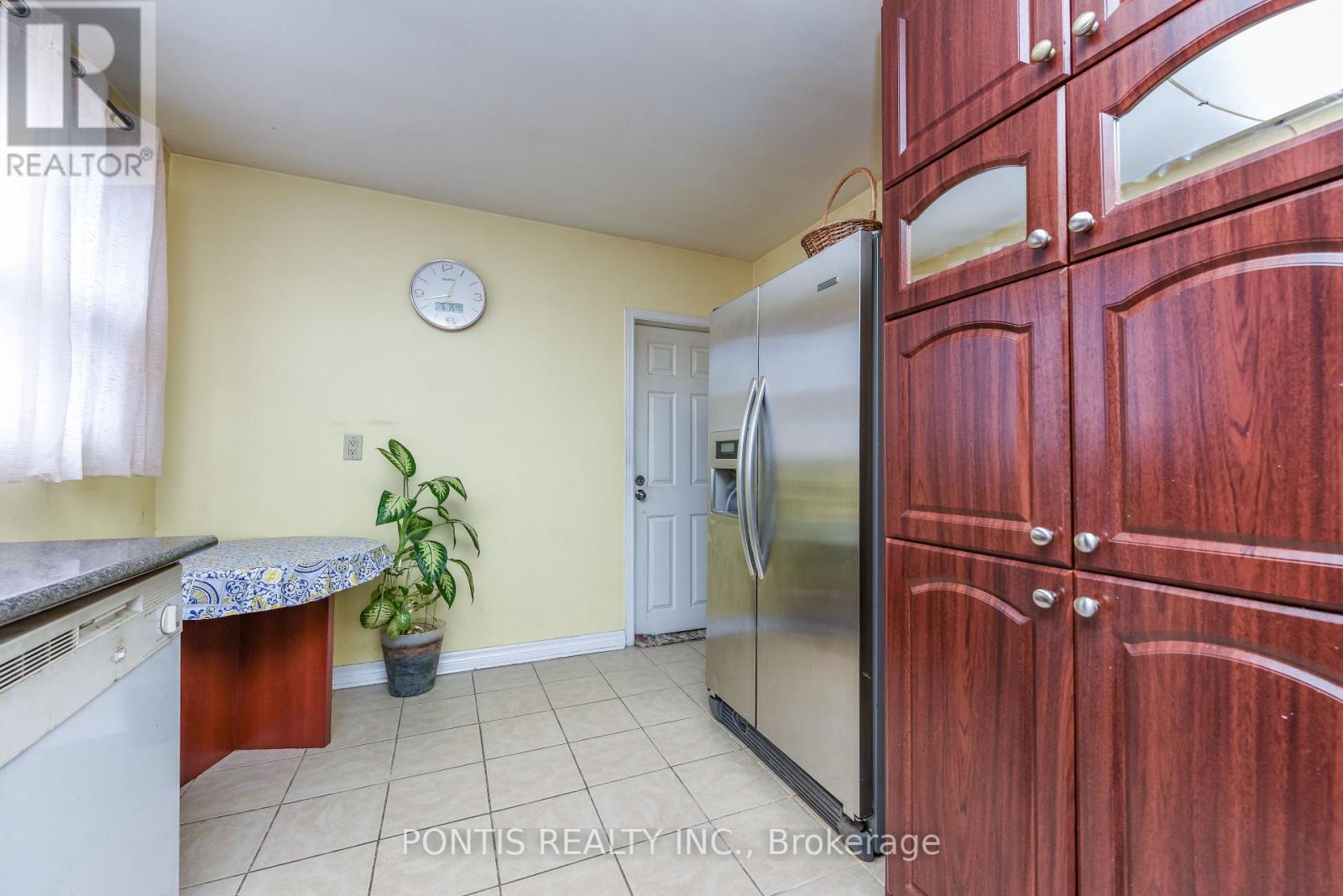 4 HASBROOKE DRIVE - 18
