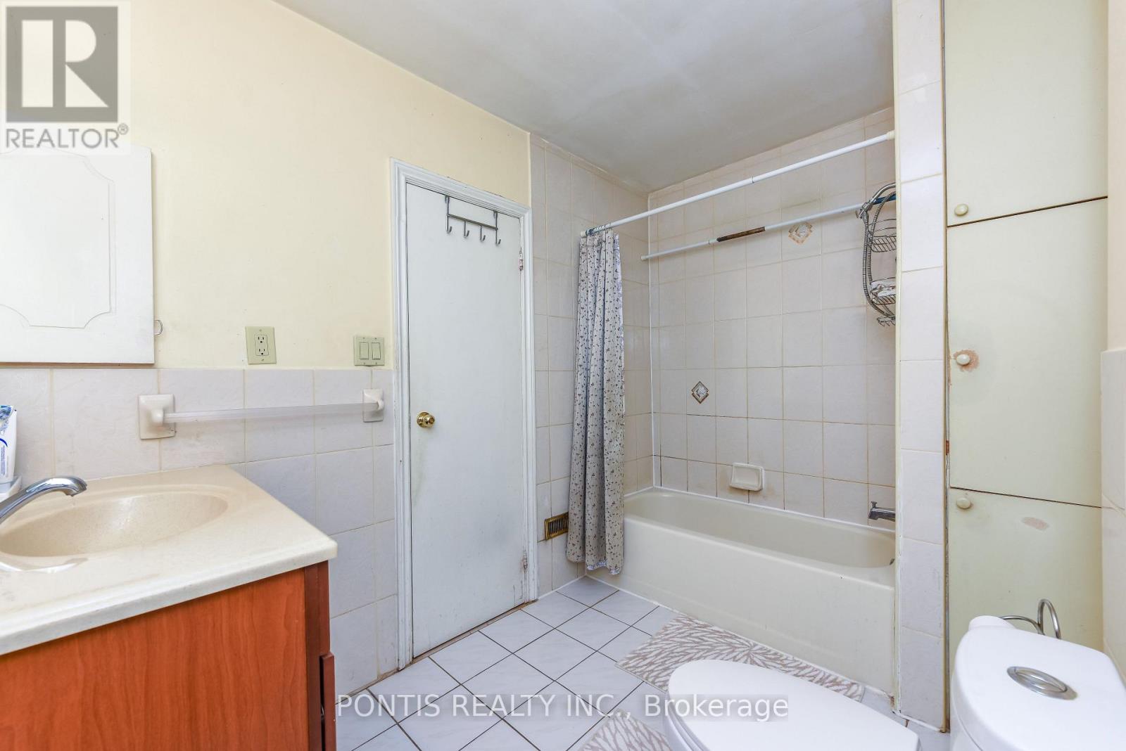 4 HASBROOKE DRIVE - 32