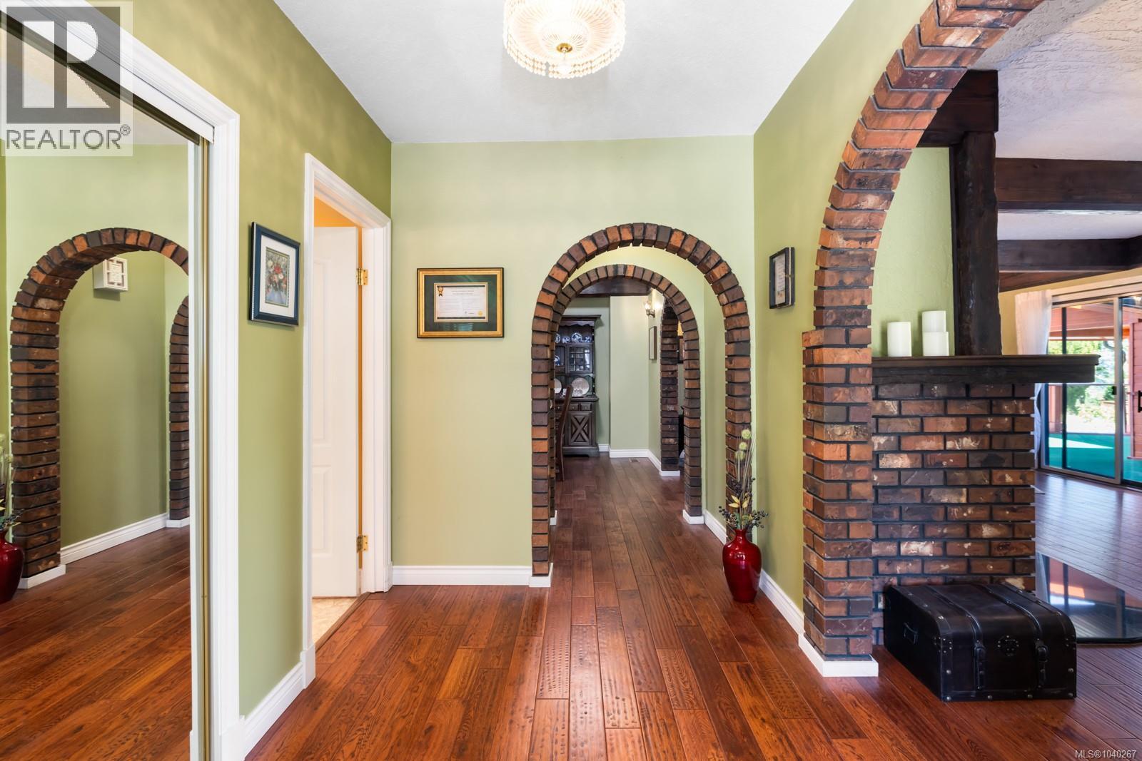 #4 5367 Miller Rd - 10