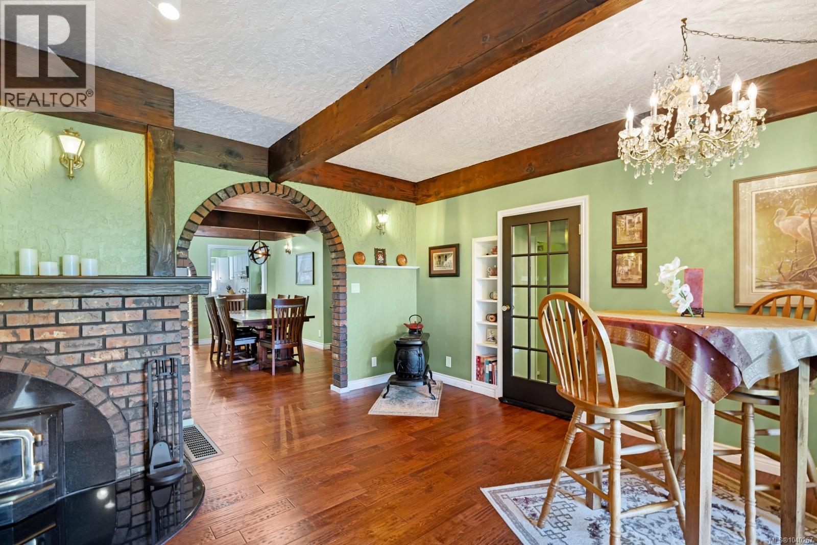 #4 5367 Miller Rd - 24