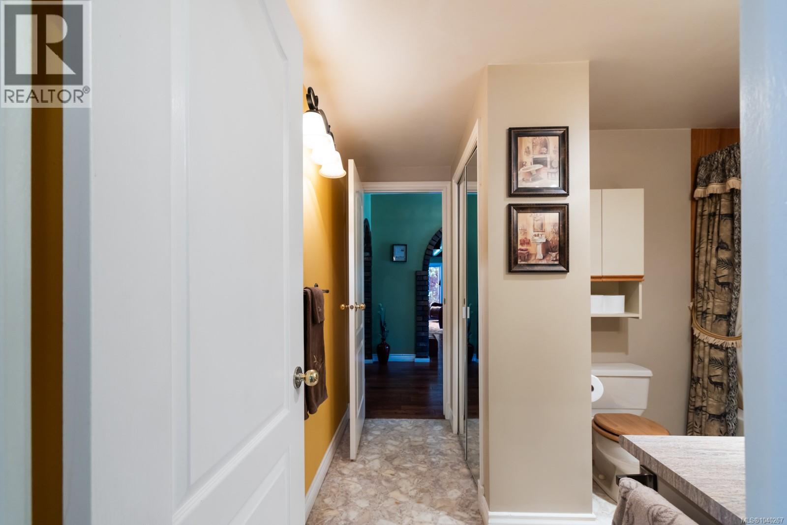 #4 5367 Miller Rd - 41