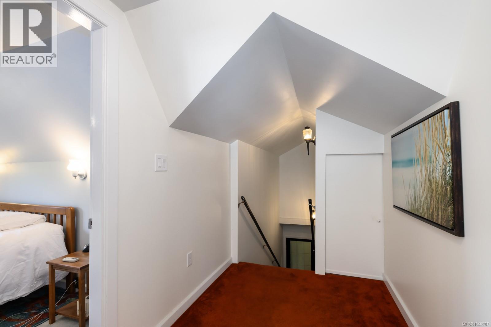 #4 5367 Miller Rd - 44