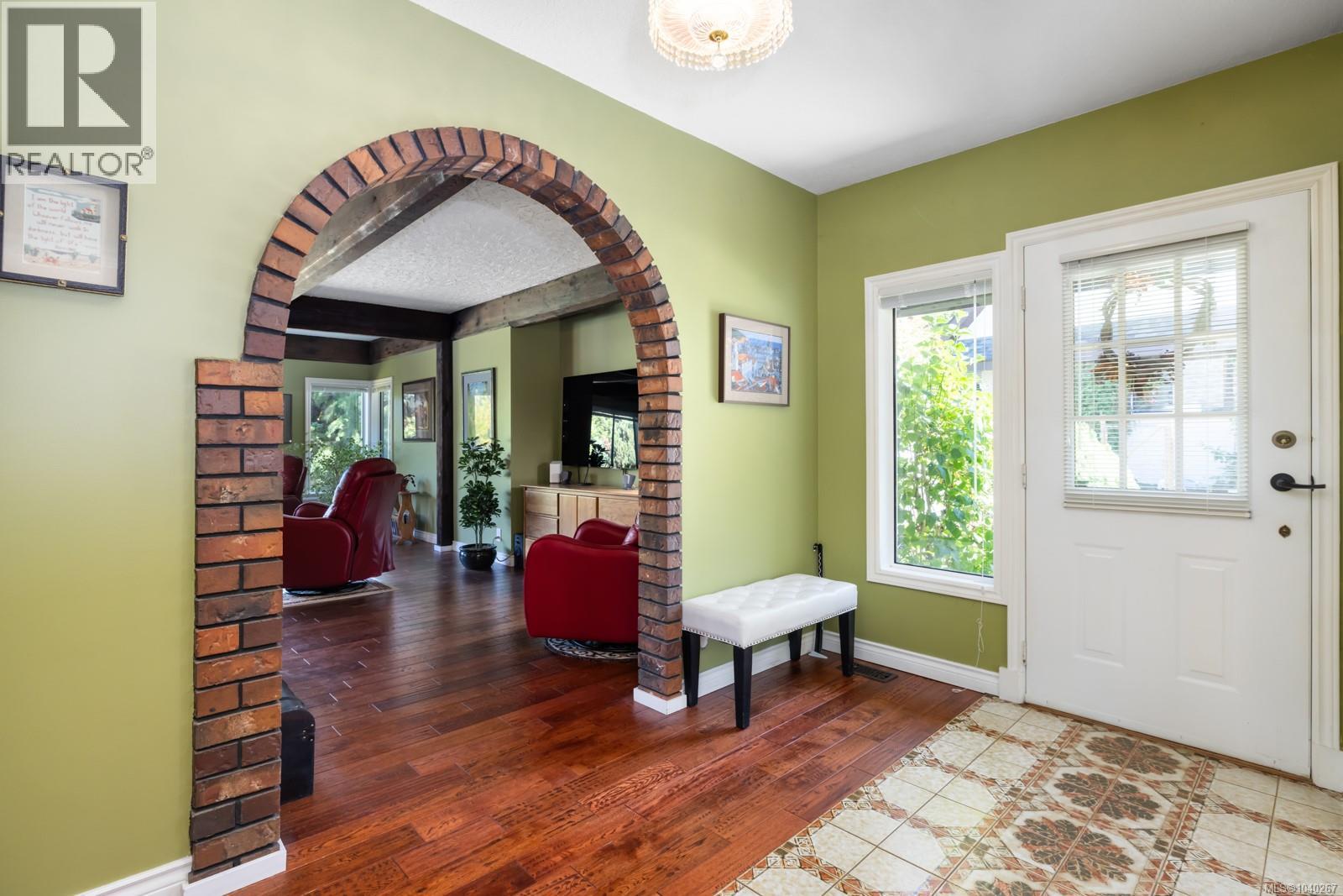 #4 5367 Miller Rd - 8